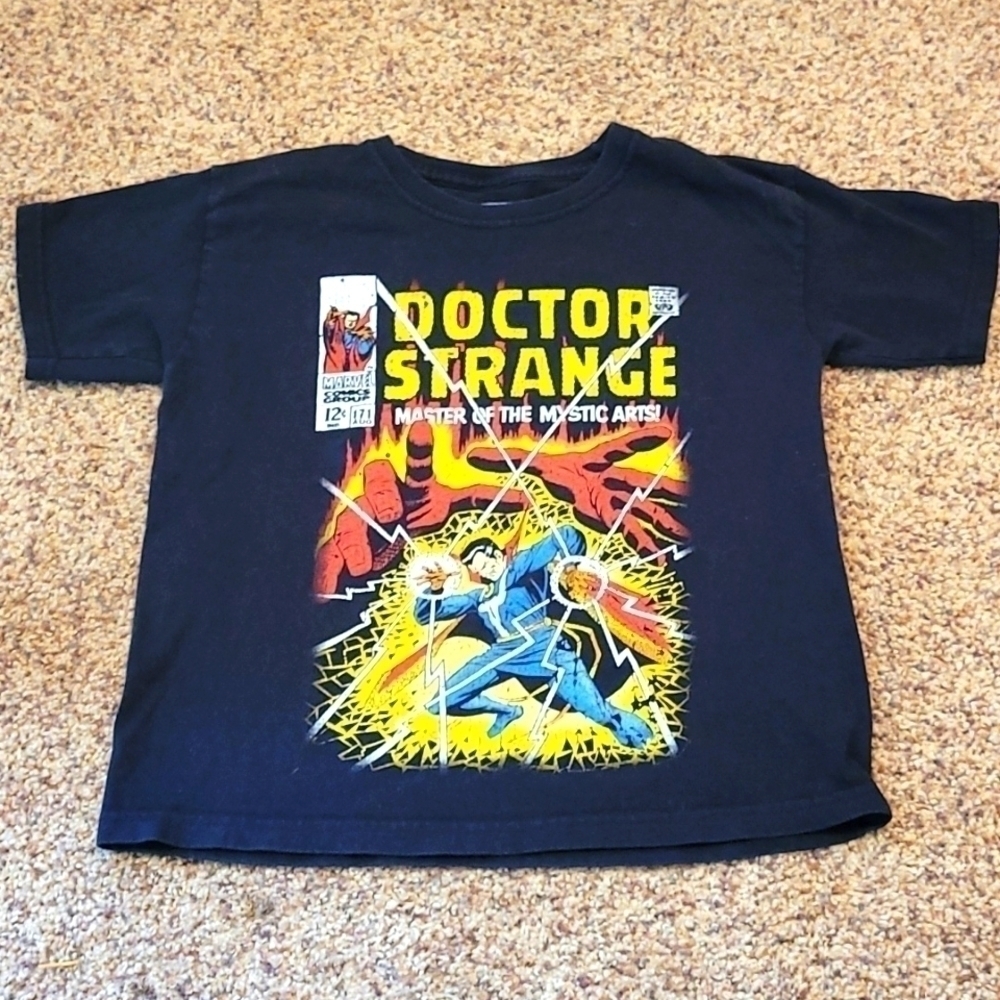 Marvel Doctor Strange black short sleeve graphic tee 6/7